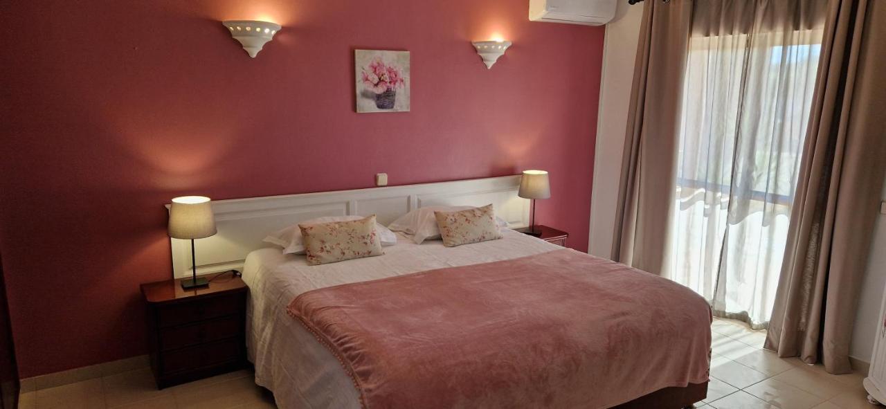 Casa Rosa Montes 호텔 Senhora da Luz 외부 사진