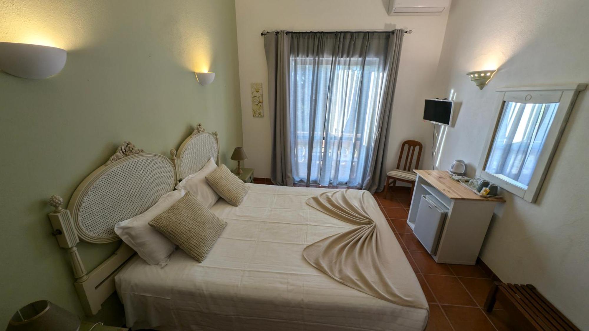 Casa Rosa Montes 호텔 Senhora da Luz 외부 사진