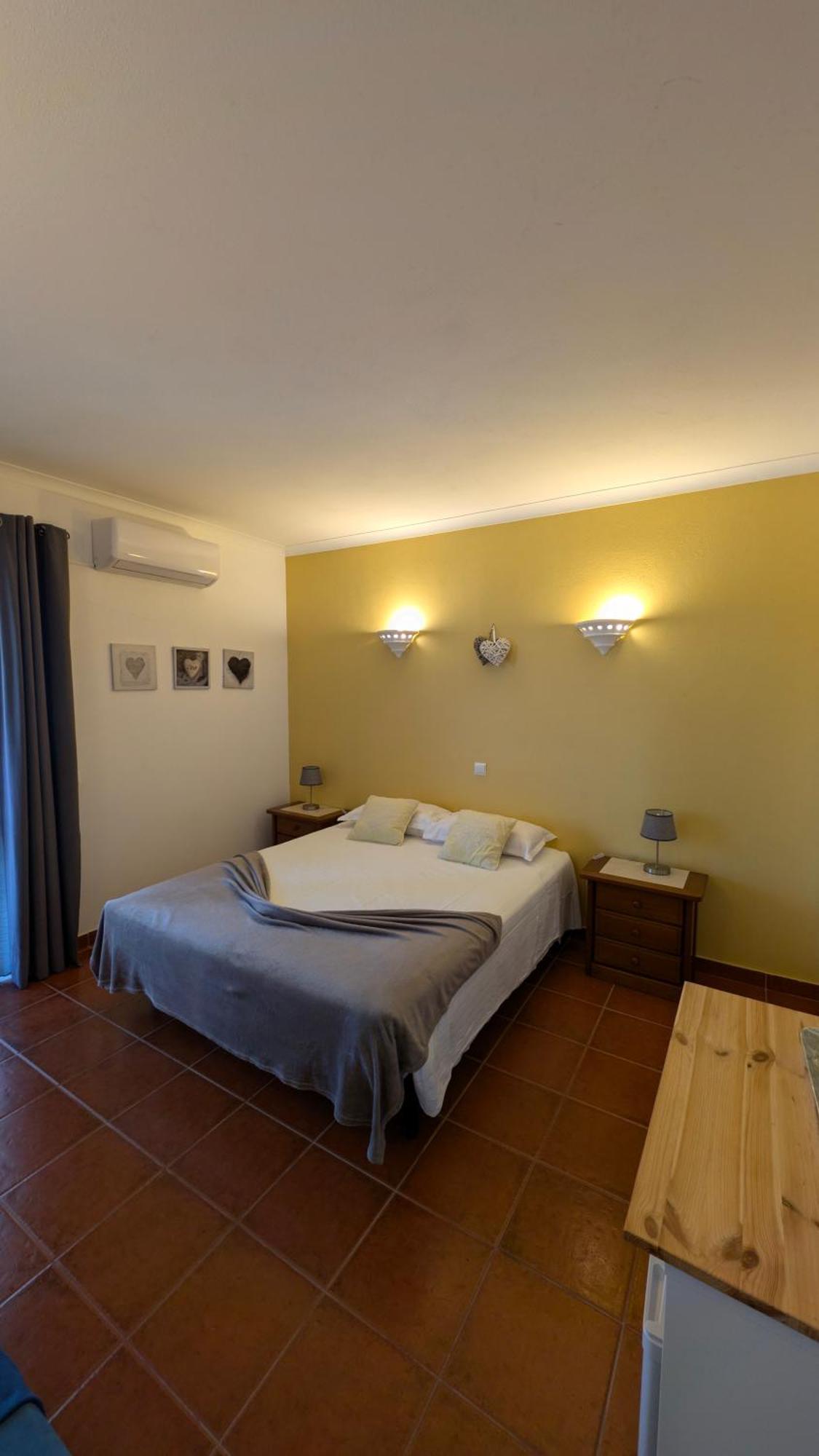 Casa Rosa Montes 호텔 Senhora da Luz 외부 사진